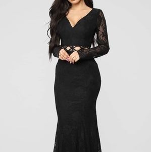 Flirtation lace dress